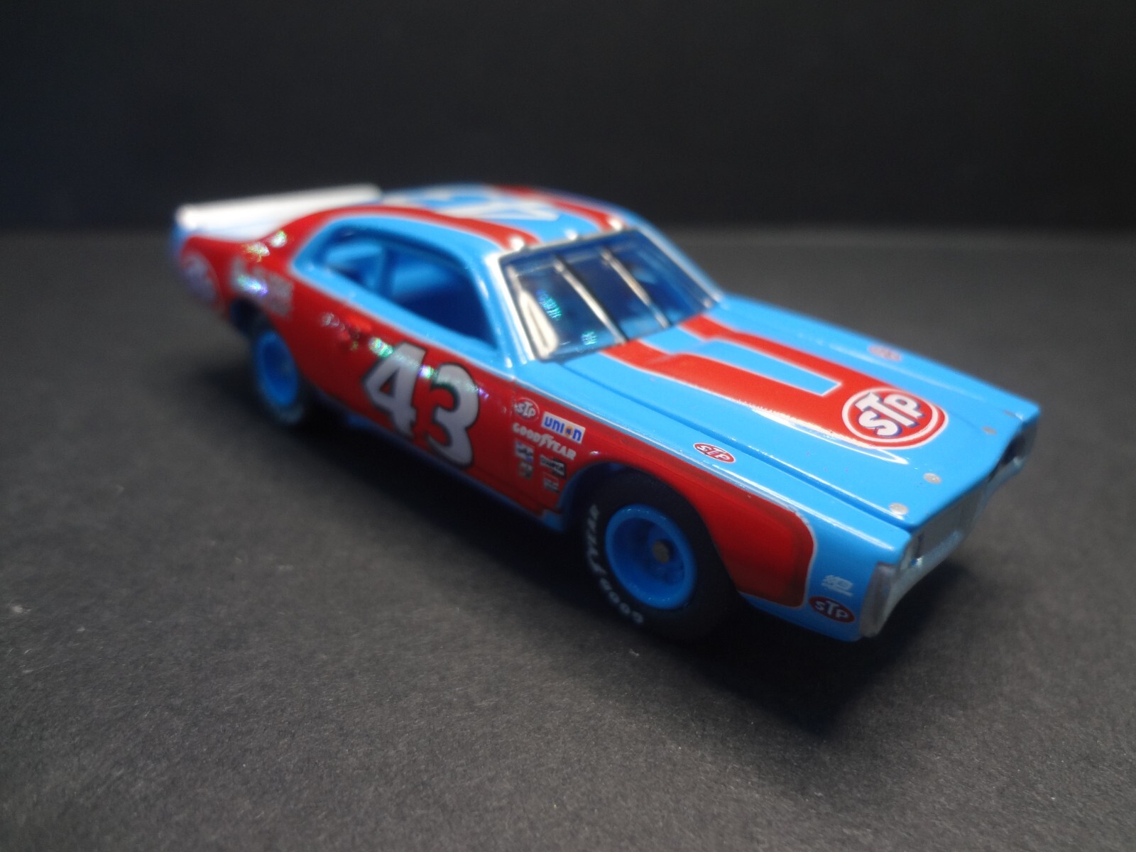 Racing Champions 1974 Dodge Charger Richard Petty #43 STP – Loose 1:64