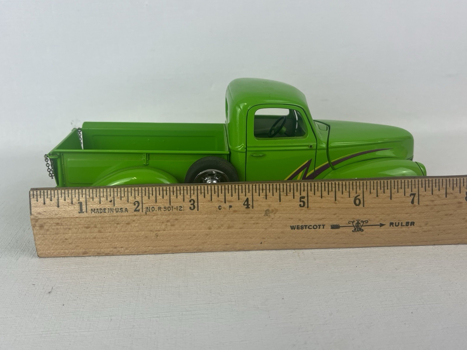 Franklin Mint 1/24th Scale 1940 Ford Custom Pickup Truck VERY NICE