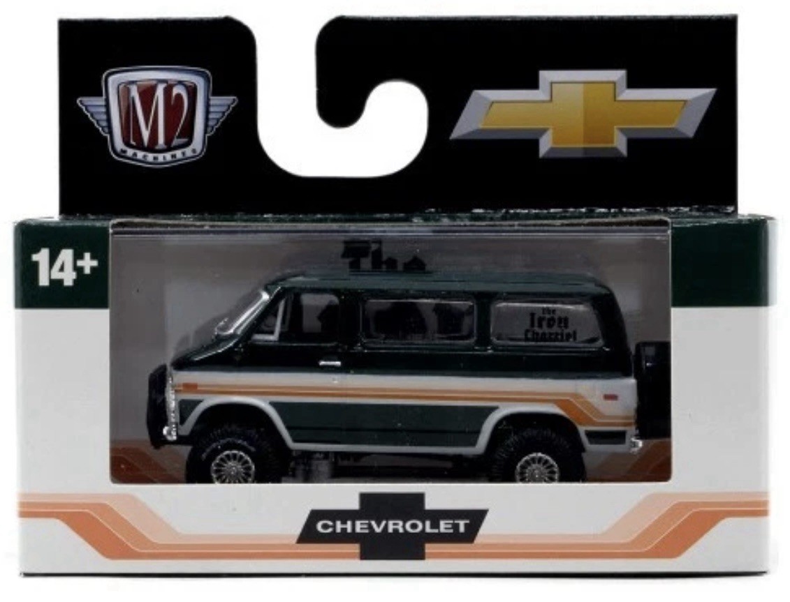 M2 MACHINES 1971 CHEVY VAN BEAUVILLE 4X4 AUTO THENTICS R104