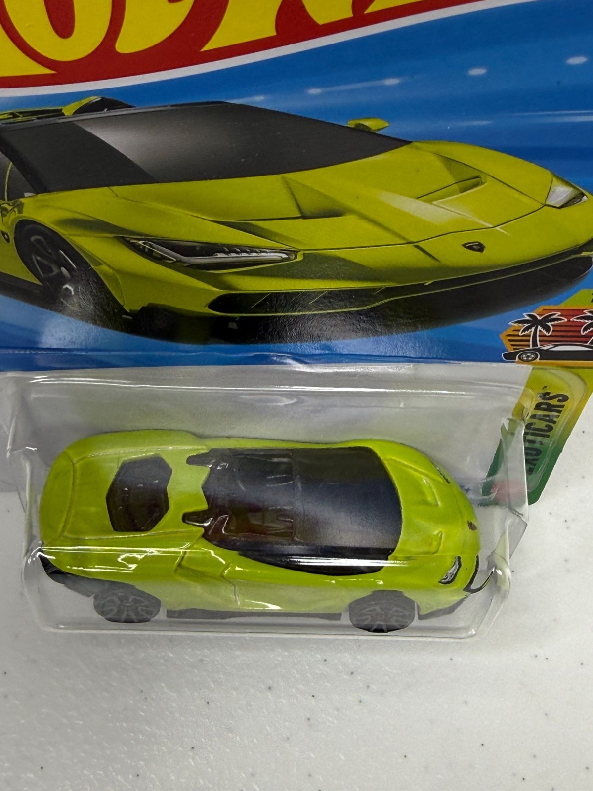 2026 Hot Wheels 16 Lamborghini Centenario Roadster Exotics 1/10 2/250 NOC