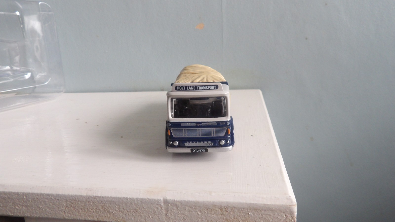 E.F.E. CODE 21601 HOLT LANE TRANSPORT LEYLAND SUPER COMET ERGOMATIC 2 AXLE FLATB
