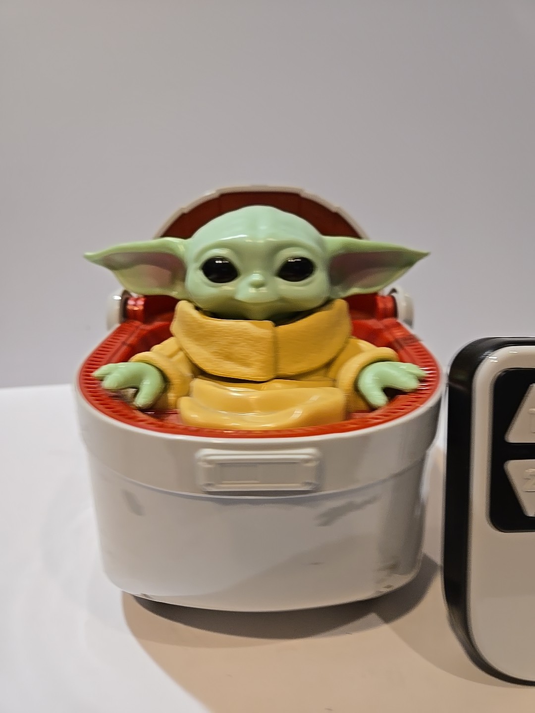 The Mandalorian GROGU and Hover Pram 9″ 2.4 GHz Radio Control Works Great