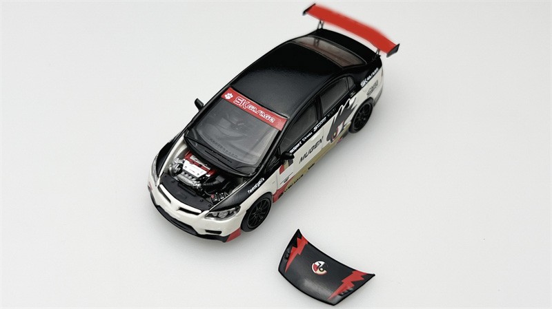 MOTORHELIX 1:64 CIVIC TYPE R (FD2) MUGEN LIVERY WHITE Diecast Model Car