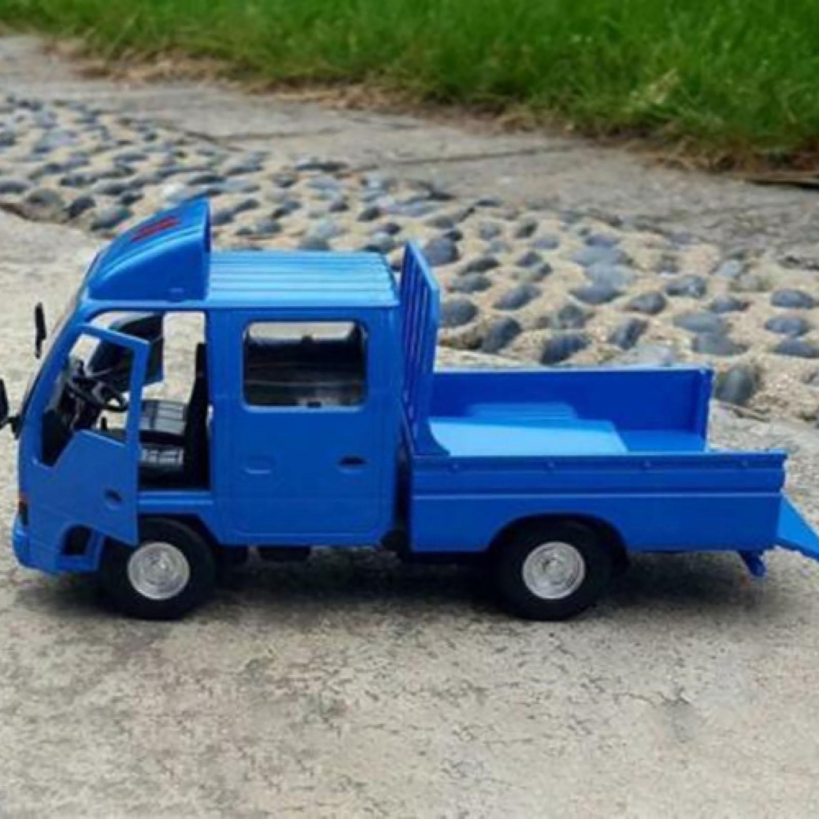1/32 Blue Model Toy Car With Pull Back&Sound Light For ISUZU NHR Pickup Truck