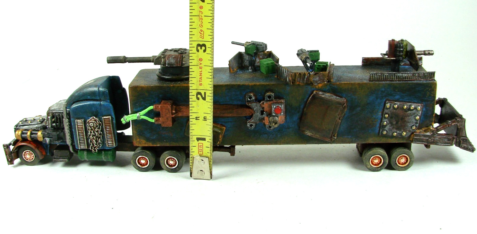 Gaslands Peterbuilt 379 War Rig Custom White Rose Diecast 1/80 Mad Max Blue