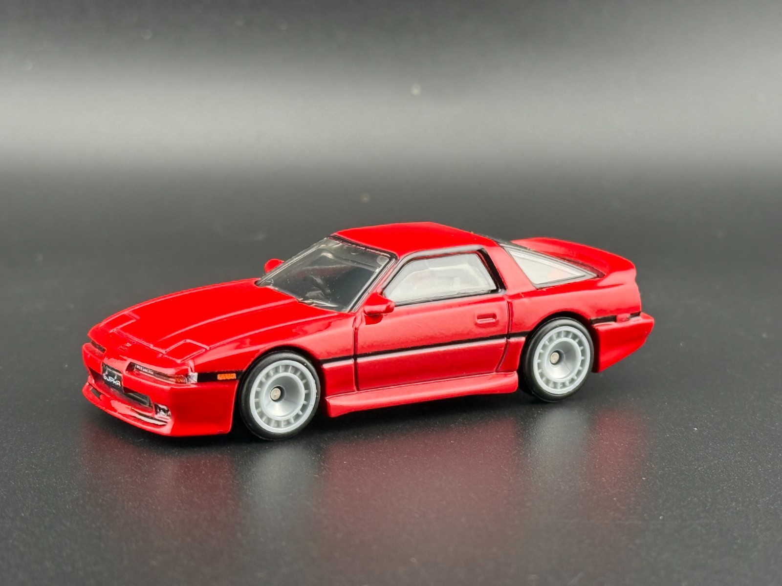 Hot Wheels 89 Toyota Supra MKIII Red Ronin Run 2 FPY86-961 M 1/64