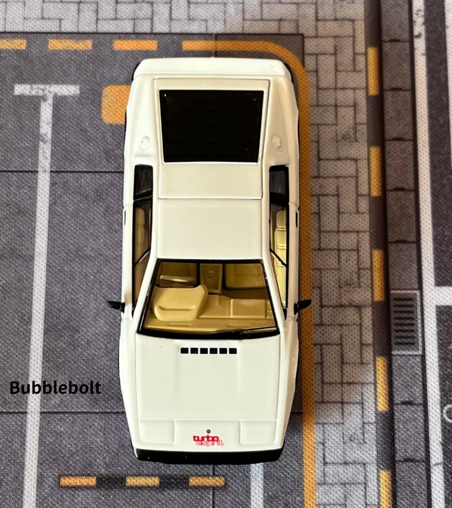 MINI GT 907 1/64 Lotus Esprit White 007 James Bond Movie Diecast Model Car