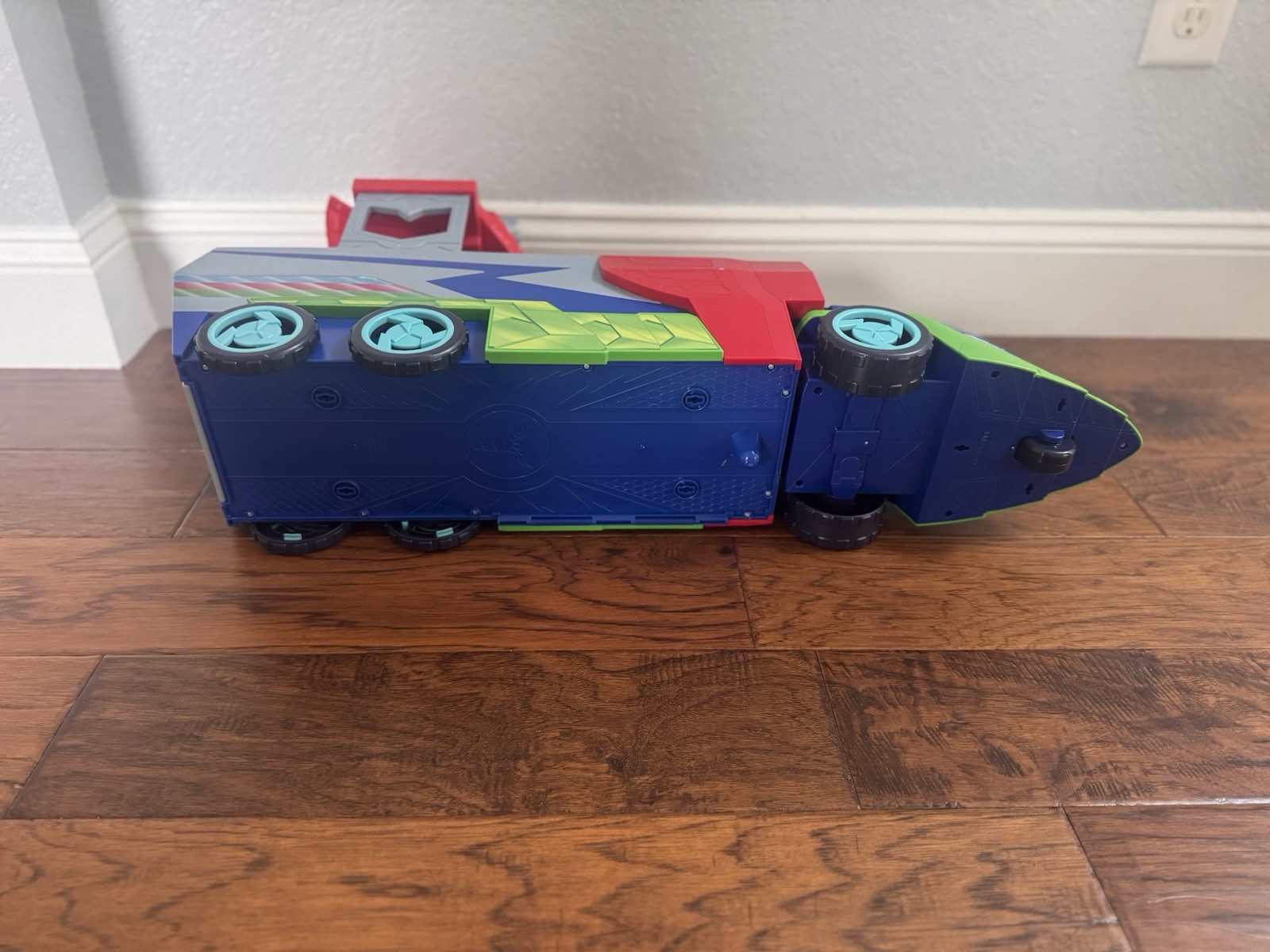 Multicolor Plastic Toy Car Transporter Vehicle Red Blue Green for Boys & Girls