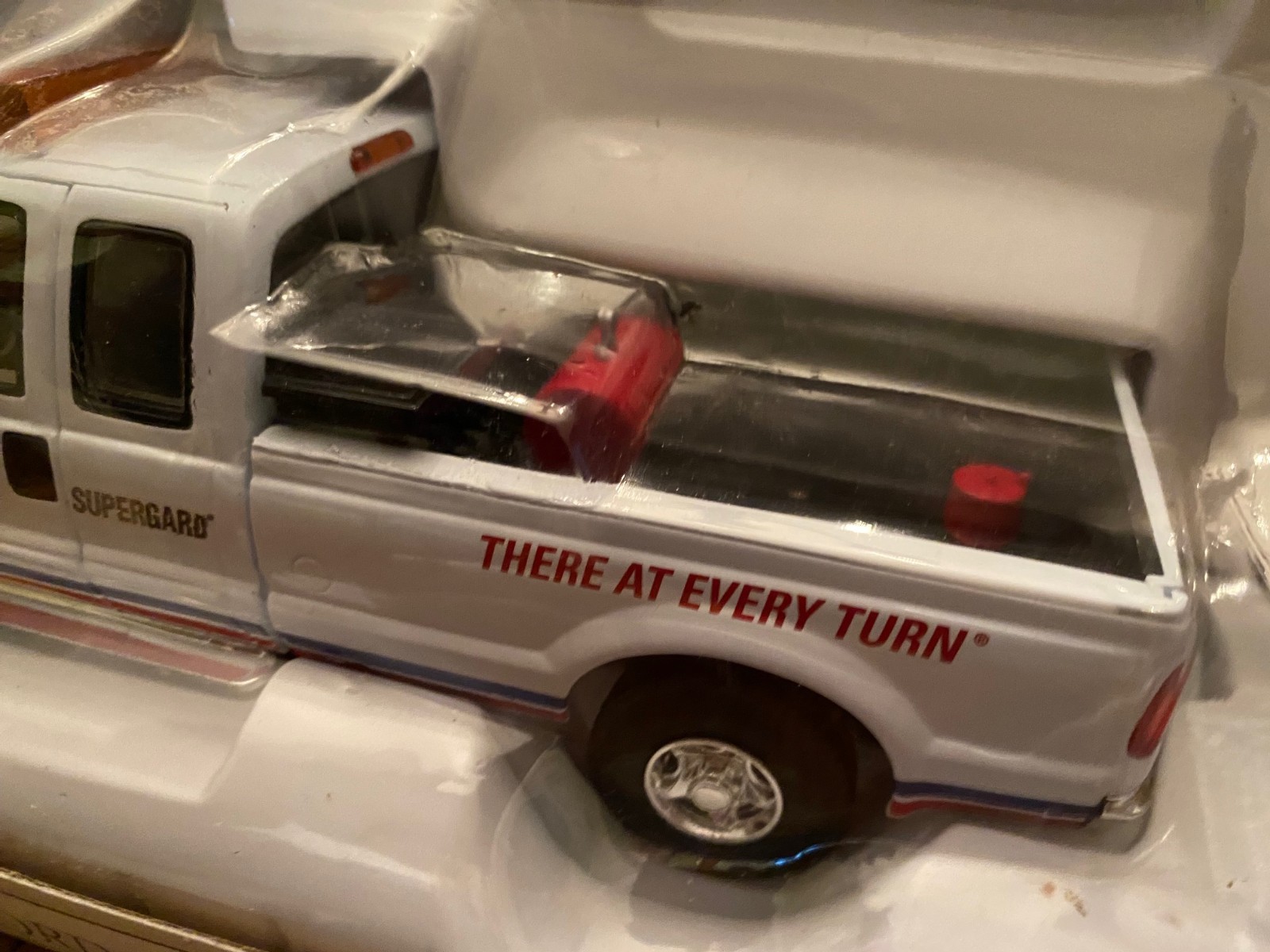 1:64 SpecCast #52566 Citgo Ford F-350 w/Accessories Pickup Truck MFD 2008 *NIB*