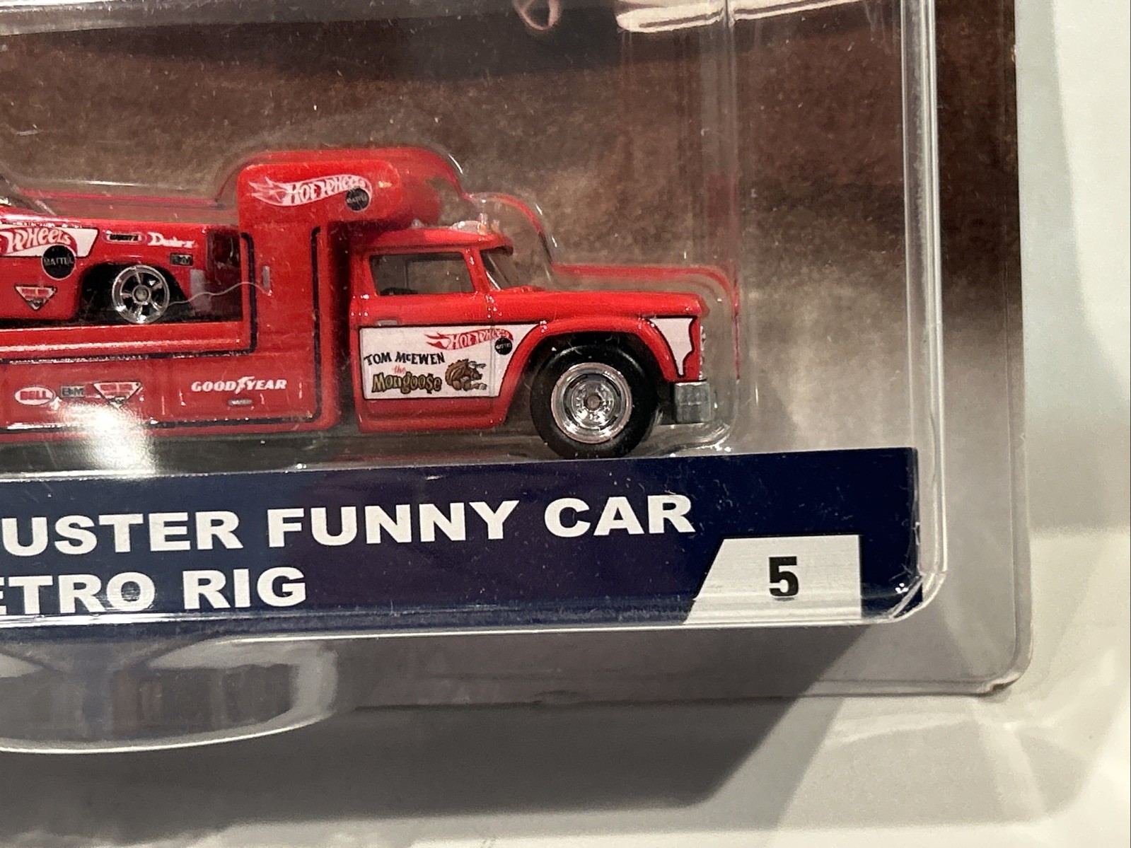 Hot Wheels 2018 Car Culture Team Transport Plymouth Duster Funny Car Retro Rig
