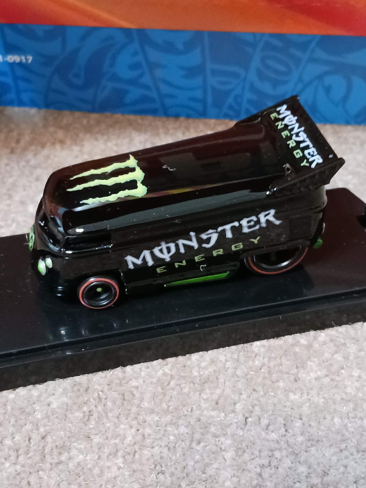 HOT WHEELS DRAG BUS MONSTER ENERGY 1 OF 1 MADE