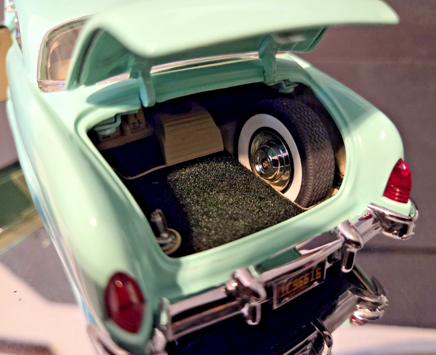 Danbury Mint, 1951 Mercury Hirohata Custom Coupe, 1:24 Diecast