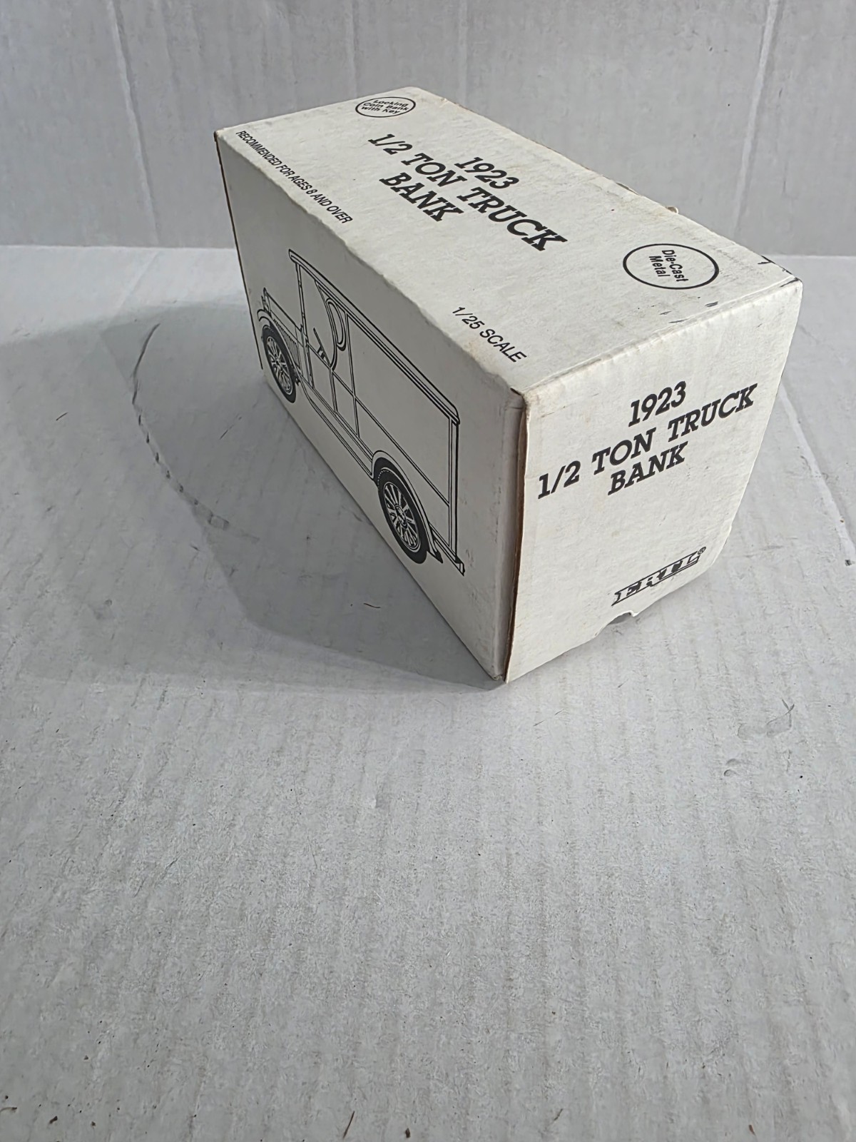ERTL 1923 Chevrolet 1/2 Ton Chevrolet Die Cast Truck Bank HWI NIB