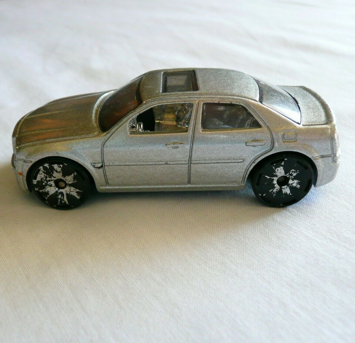 2005 Hot Wheels Mattel Chrysler 300C Hemi Silver Malaysia loose