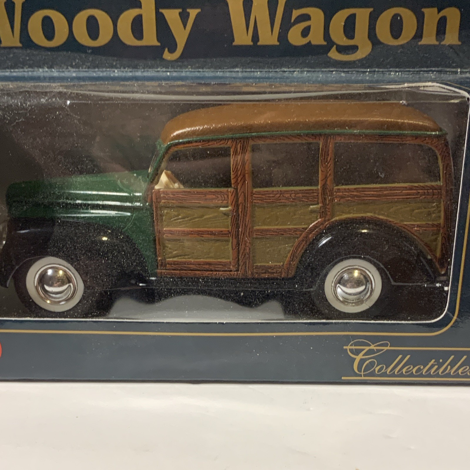 Superior 1940 Ford Woody Wagon Green/Brown Diecast Car w/ Opening Doors