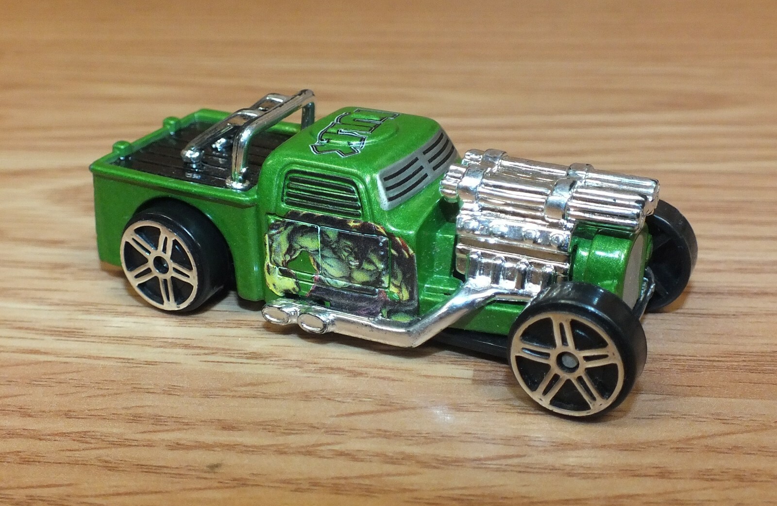 Genuine Maisto Leadslinger Hulk Marvel Green Hot Rod Collectible Car **READ**