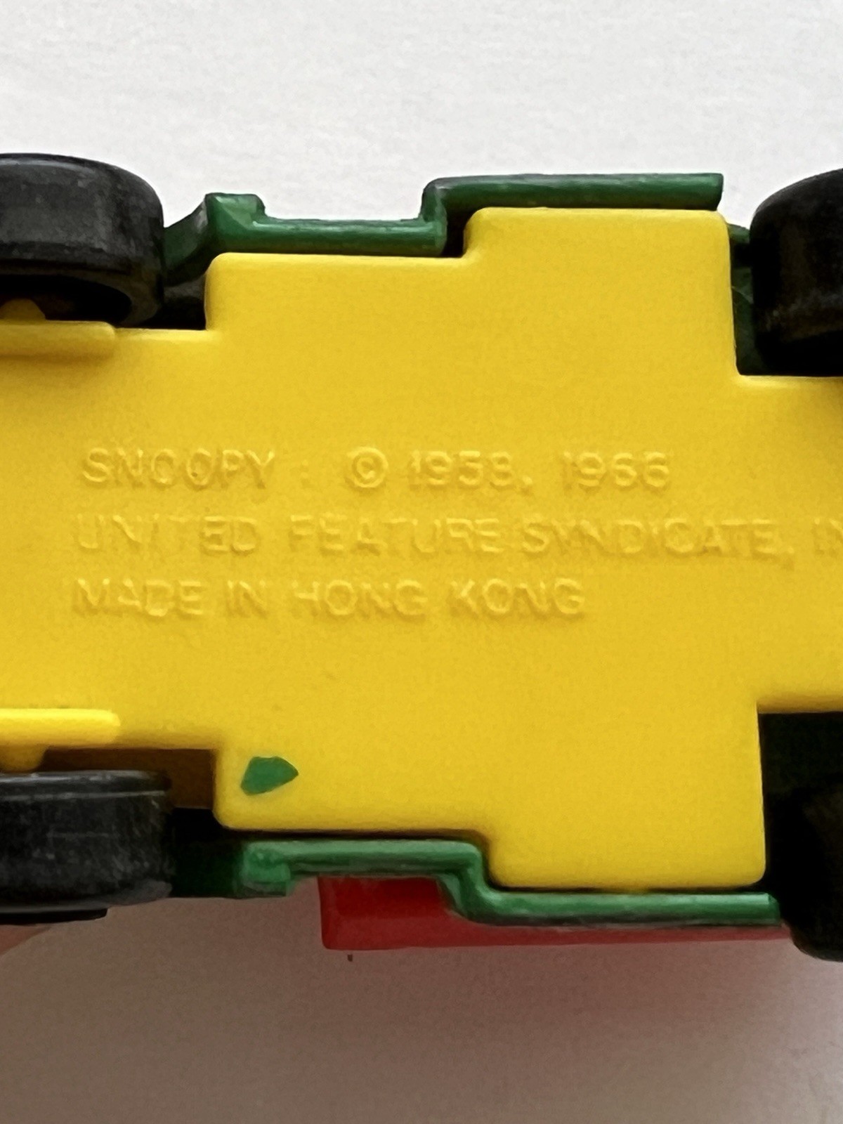 Vintage 1966 Aviva Snoopy Peanuts Mini Doghouse Truck Diecast/Plastic Hong Kong