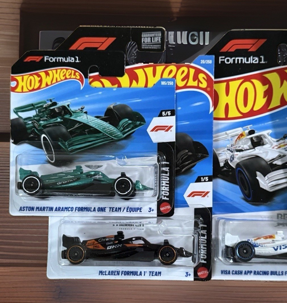 2026 Hot Wheels Formula 1 SET 5 McLaren Racing Bulls Ferrari KICK Aston Martin