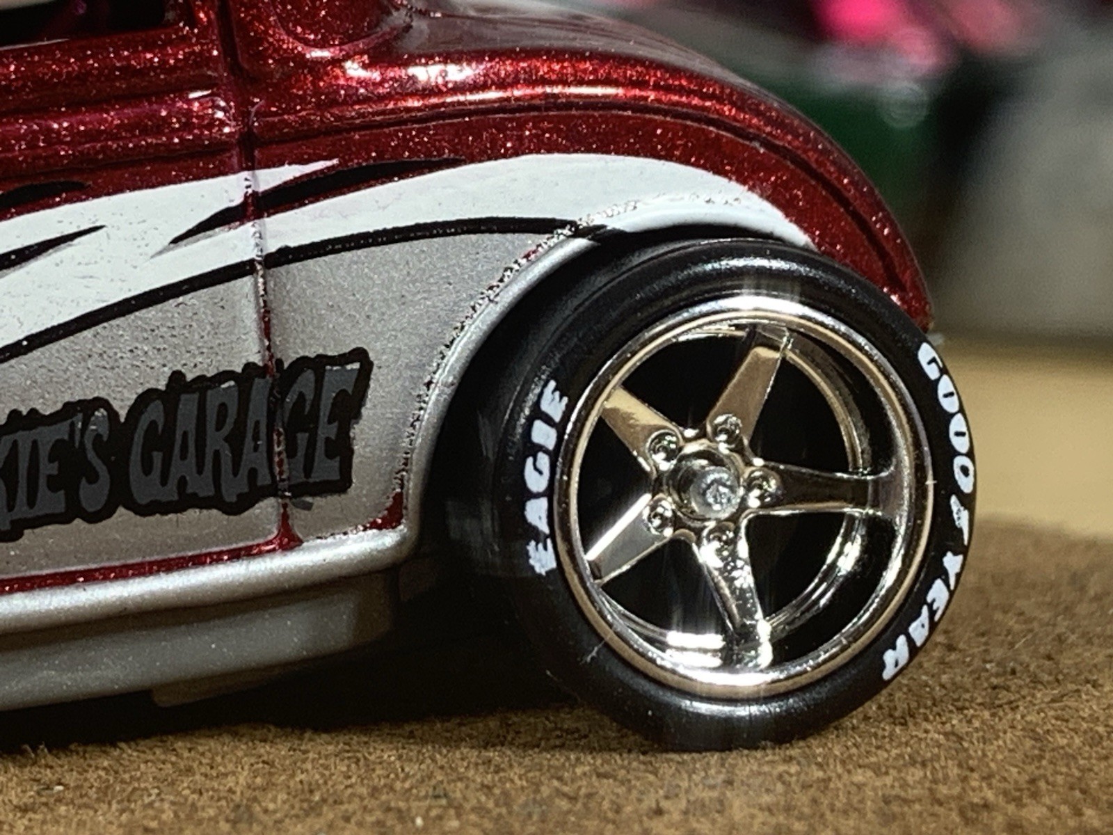 Hot Wheels ’32 Ford Pearl Red Frankie’s Garage Custom Wheel Swap Loose