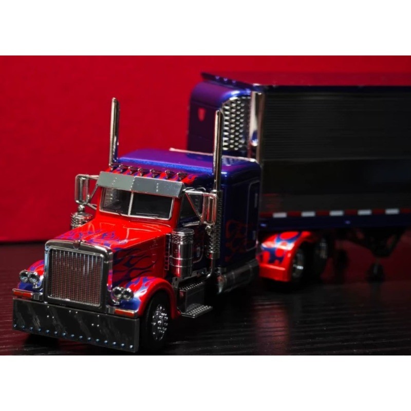 596 1:64 Peterbilt Optimus Prime Truck 2025 HEC Limited Edition Set Last One