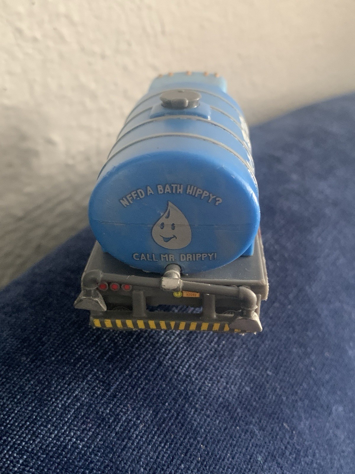 Disney Pixar Cars 1:55 Die Cast Mr. Drippy Water Truck Mattel Toy