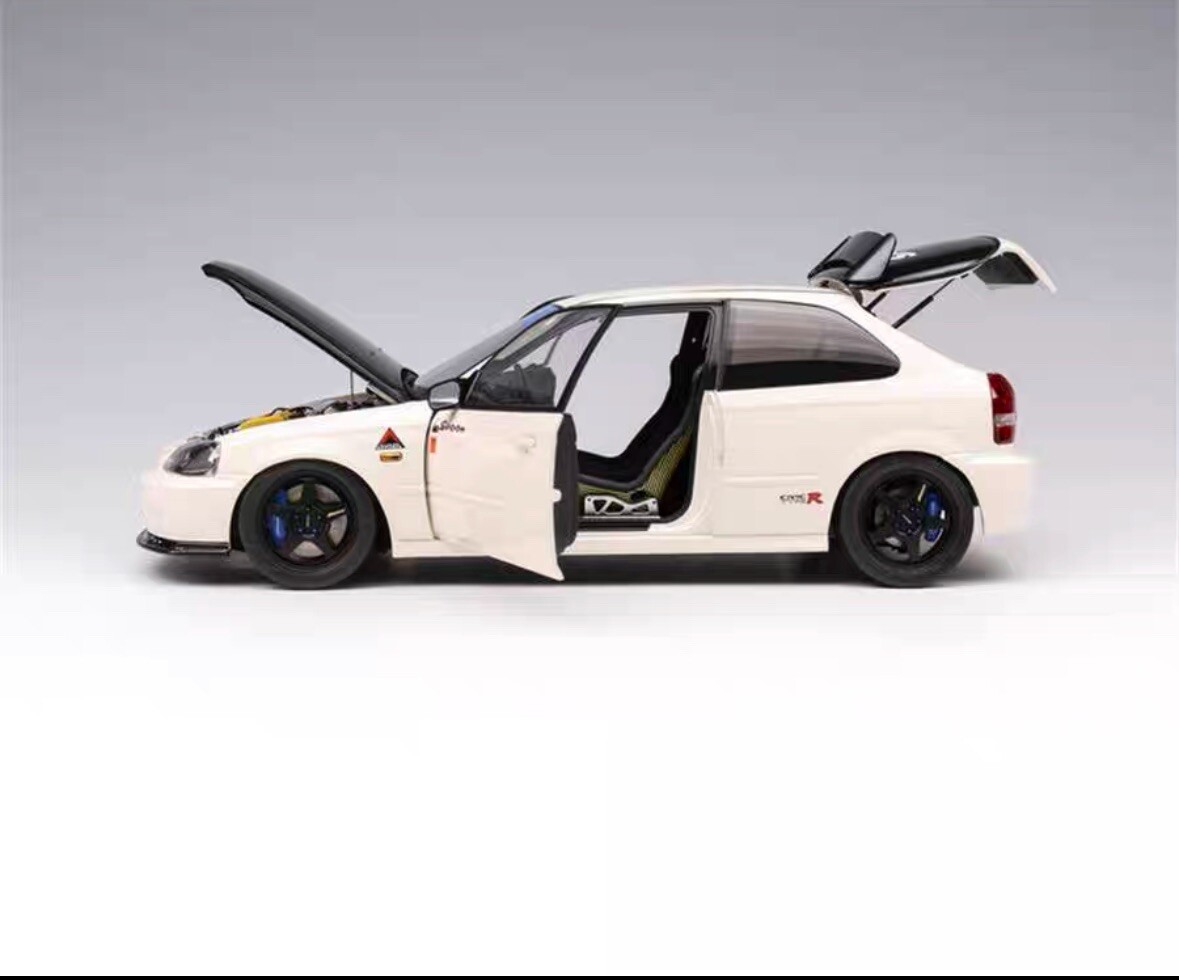 MOTORHELIX 1/18 HONDA CIVIC TYPE R SPOON EK9 (LIMITED EDITION)