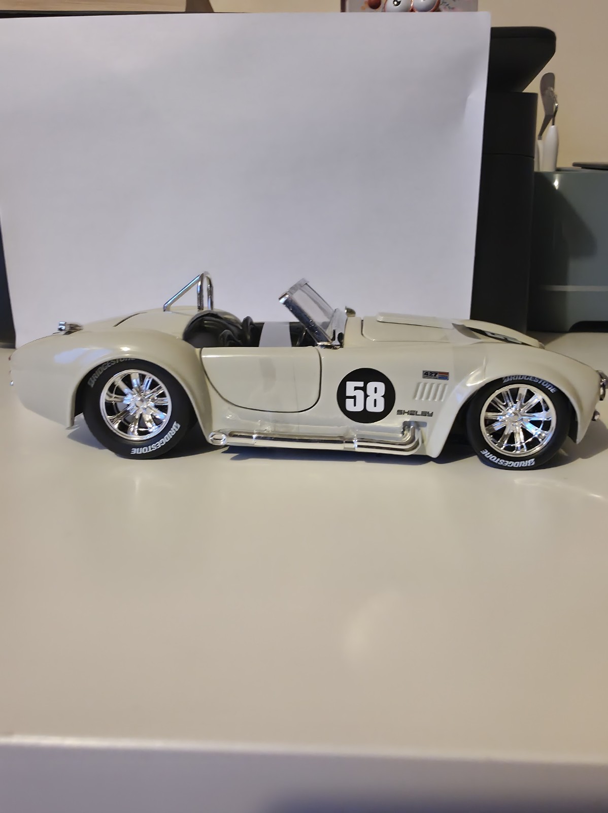 Very Rare 1:24 Shelby Cobra 427 Alliy Duecast Car Model Collectible Kids Adults