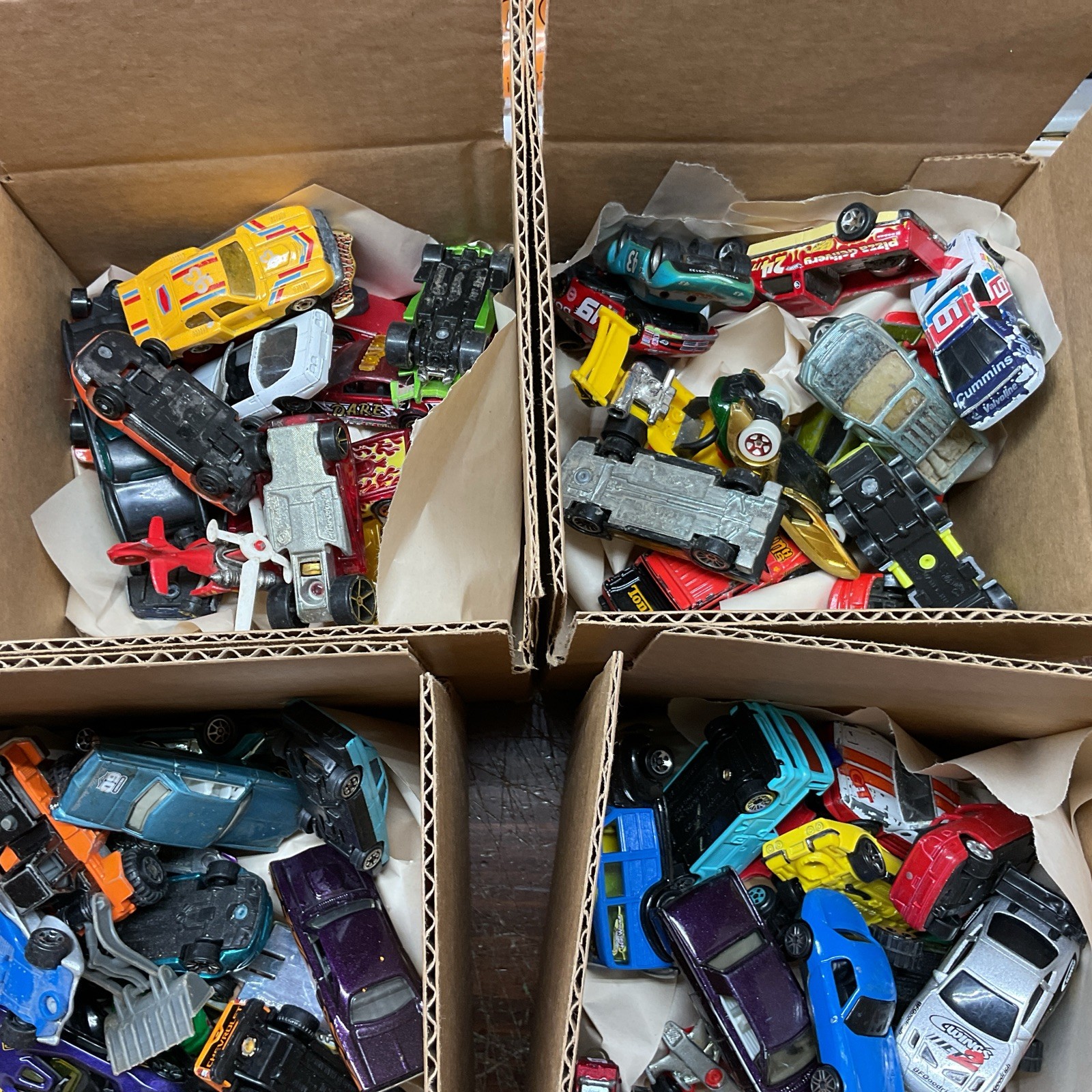 HOT WHEELS, MATCHBOX MYSTERY BOX 1 Ib. Box, Mixed Lot Approximately 12-15 Cars