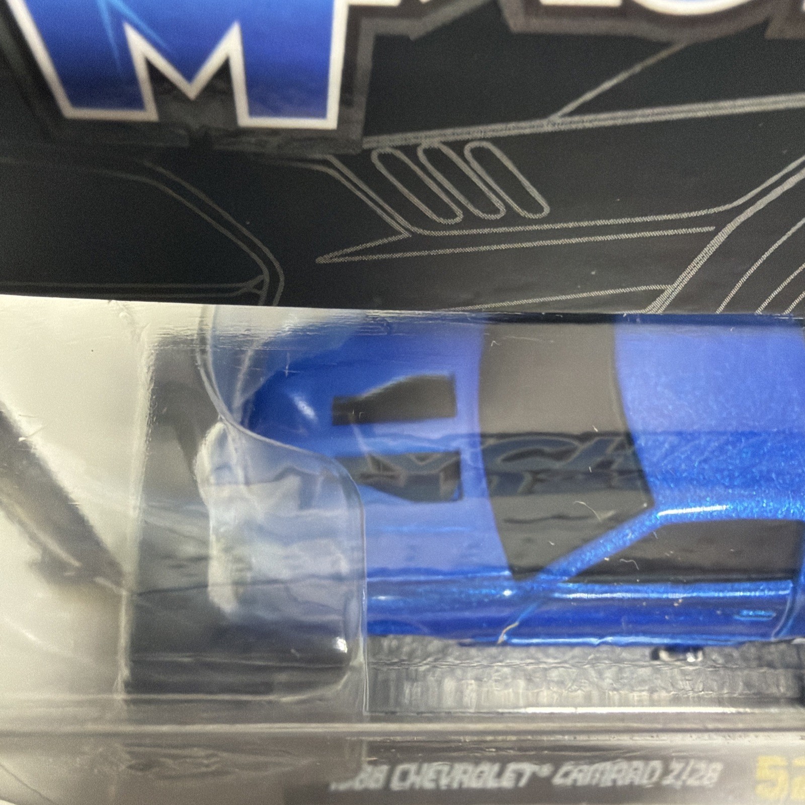 Maisto Muscle Machines Series 9 DieCast Model 52 1988 Chevrolet Camaro Z/28 Blue