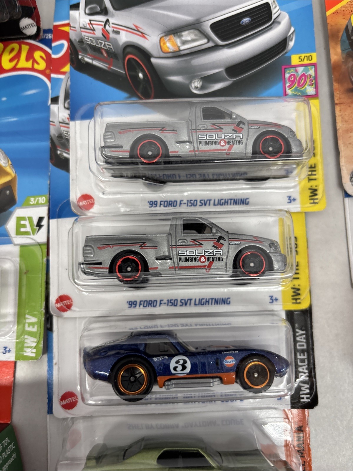 Hot Wheels/ Matchbox/ Ect. Lot Of 16 Cars Different Makes And Models