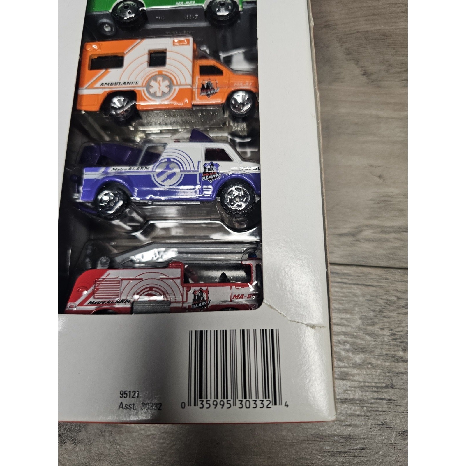MATCHBOX 5 Pack Gift Set Rescue Riders Police Rescue Fire EMS Wrecker Service 10