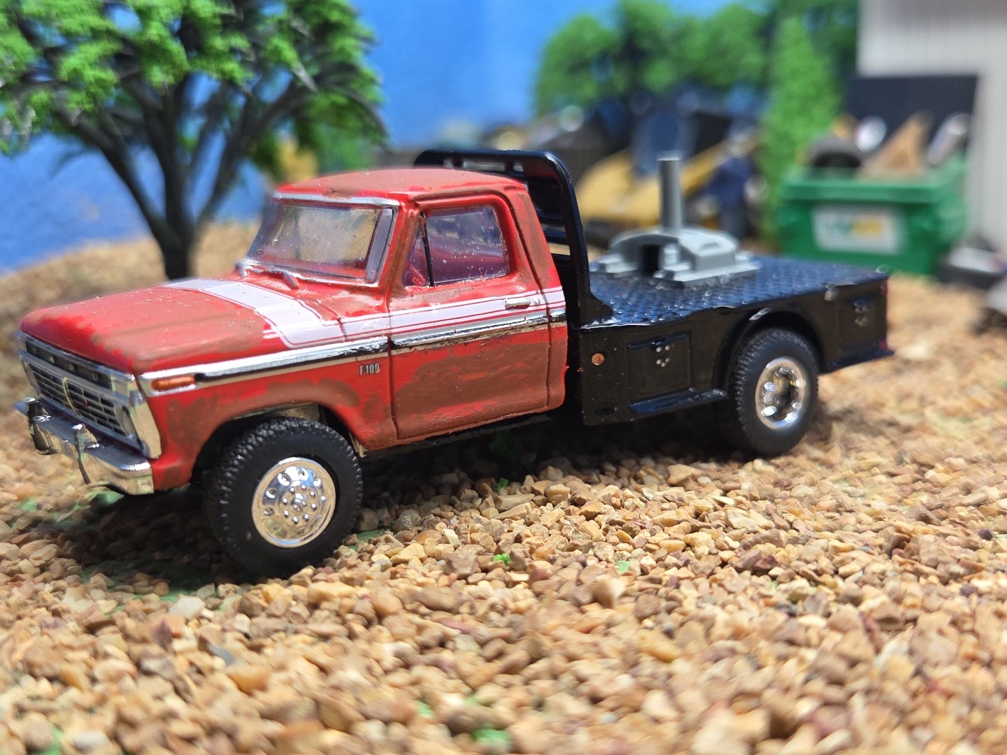 Custom Made 1974 Ford F-150 RANGER XLT 4×4 Greenlight Flat Bed Truck Ertl Farm