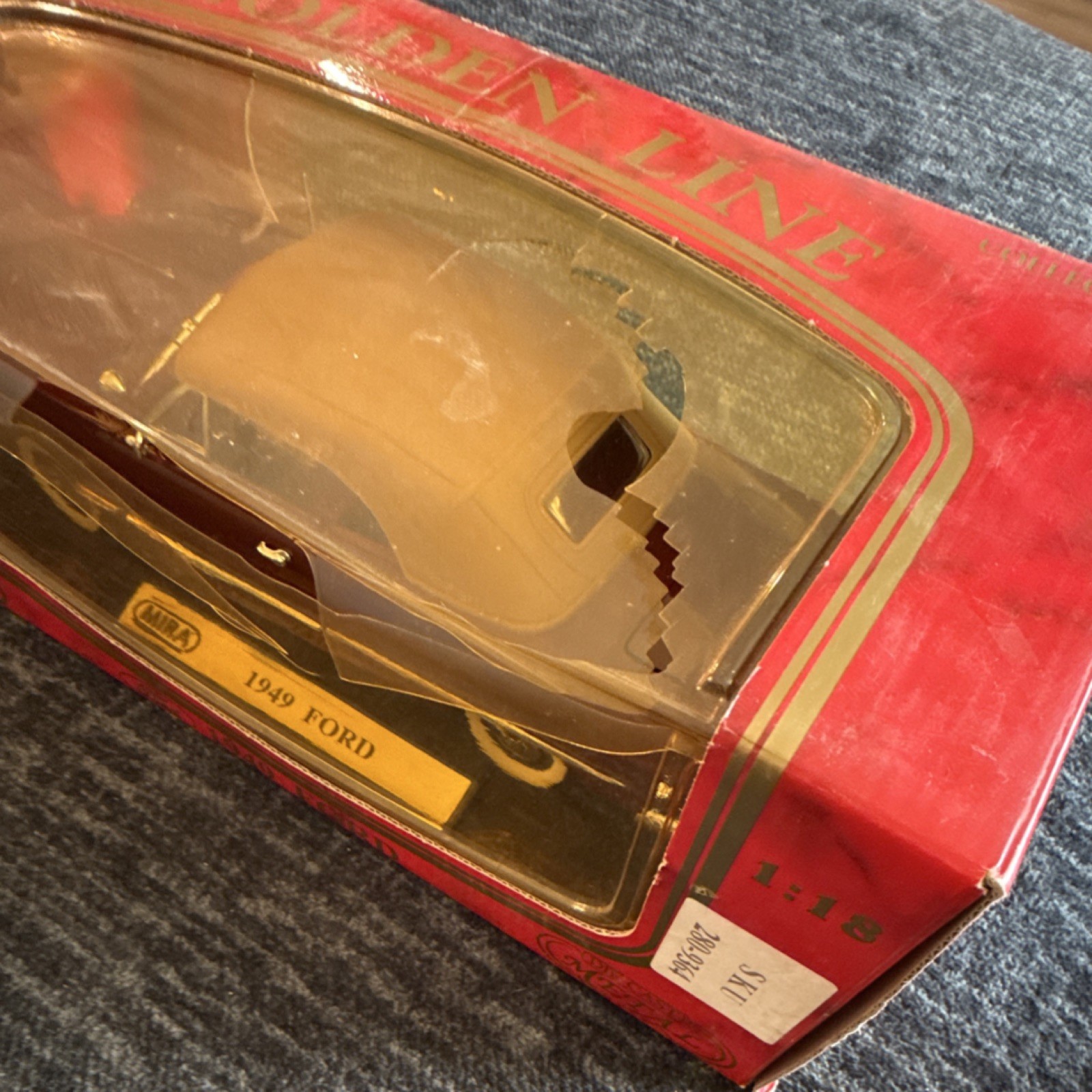 MIRA Golden Line 1:18 1949 Ford Diecast Car Brown Model With Case Collectible
