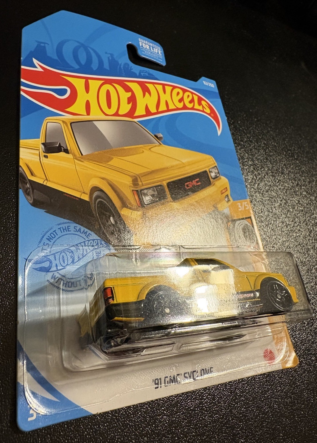 Hot Wheels Kroger 2021 Yellow ‘91 GMC Syclone in Protector HW Turbo 3/5 #92/250
