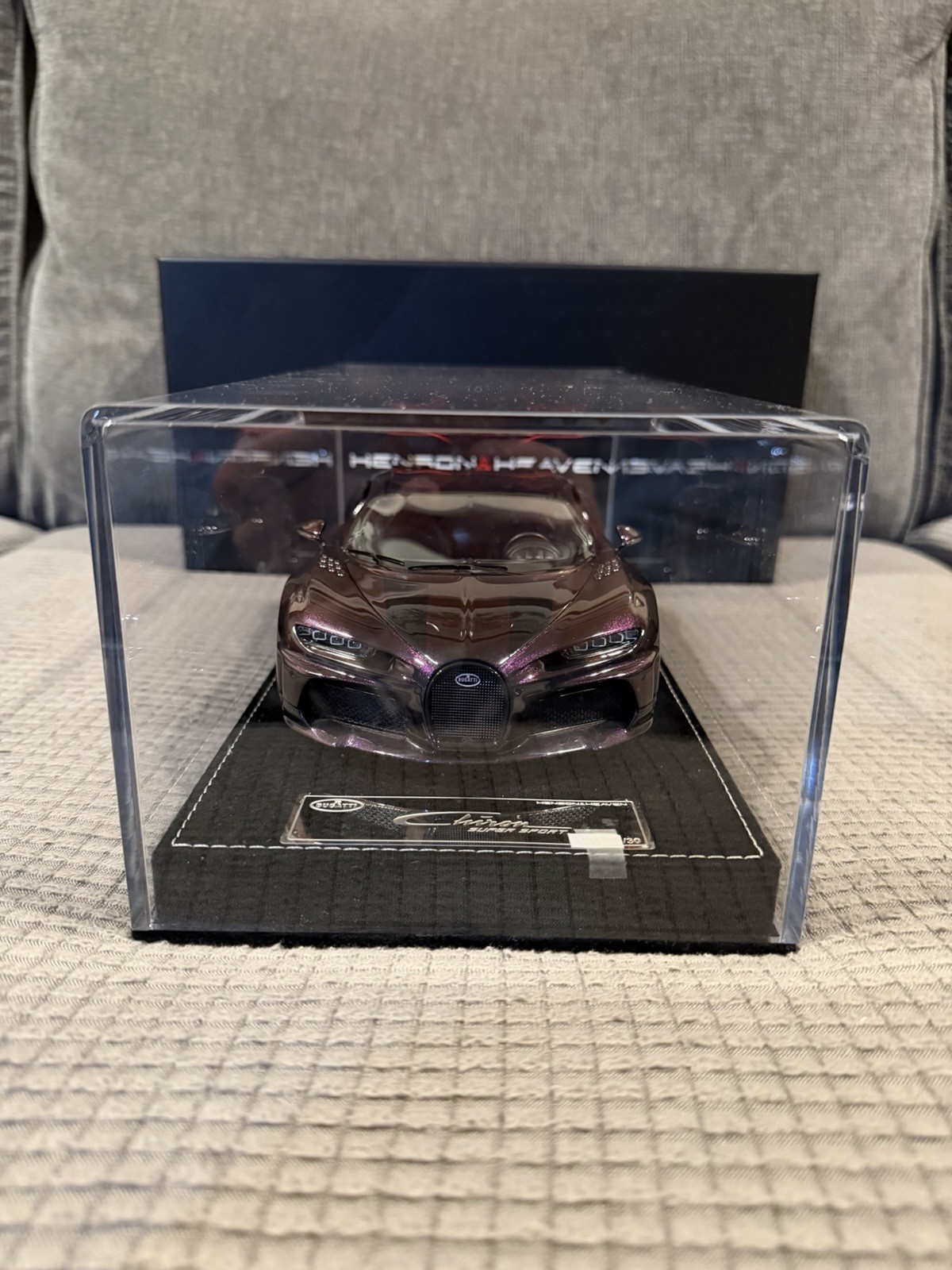 1/18 HH Henson & Heaven Bugatti Chiron SuperSport Chameleon Purple Limited 30pcs