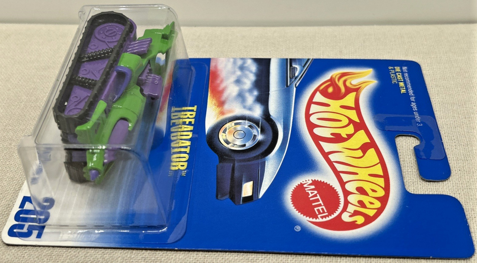 Hot Wheels Vintage Dark Green 1991 Treadator War Military Tank #205 NOS Sealed