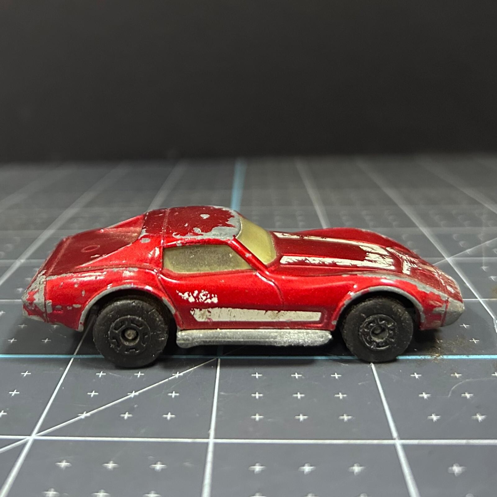 Matchbox Lesney Superfast Series #26 – Chevy Chevrolet Corvette Red (M907)