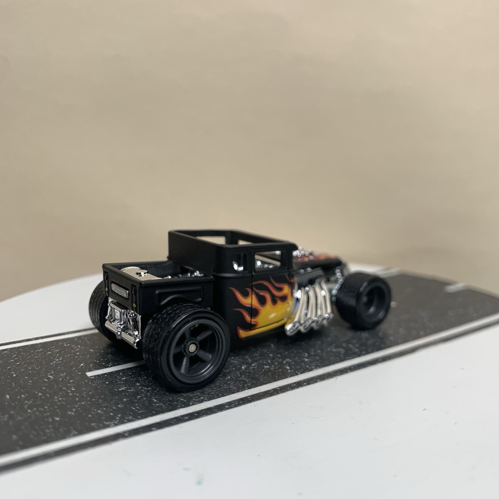 2020 Hot Wheels Premium Boulevard Bone Shaker Matte Black w/Flames & RR 1:64 NM