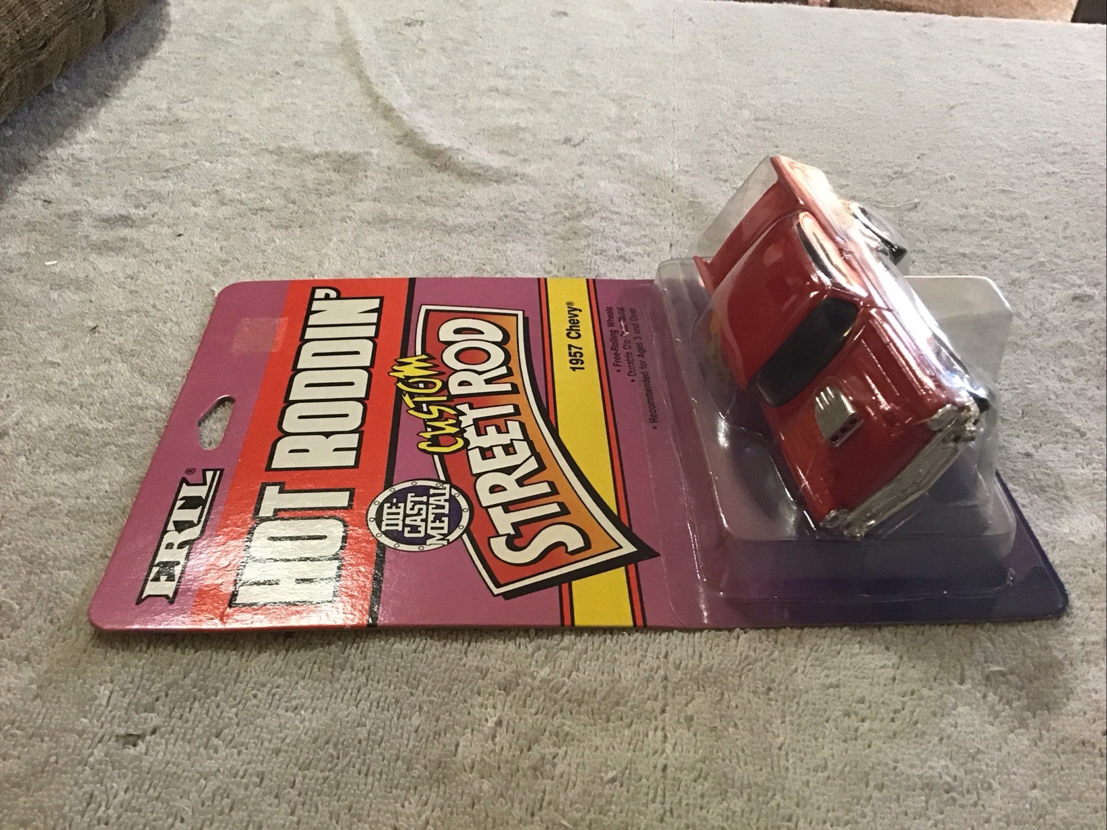NEW 1989 Ertl Hot Roddin’ 1957 CUSTOM CHEVY BEL AIR Custom Street Rod
