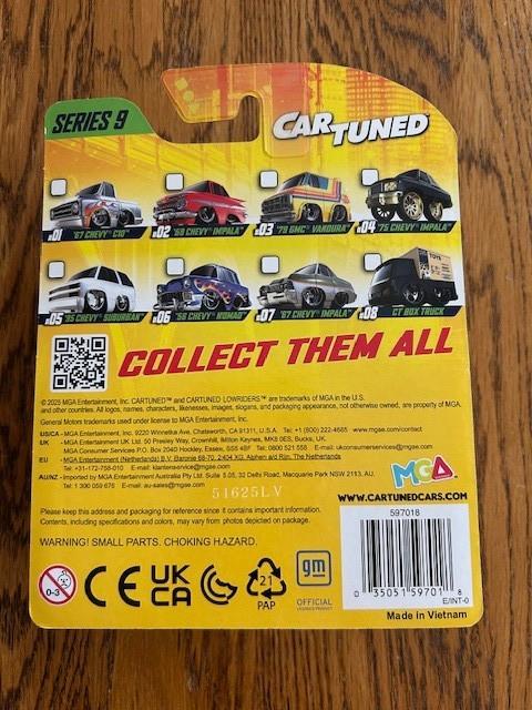 Car Tuned SERIES 9 Mainline Set of 8 cars MGA Enterprises NEW 2026