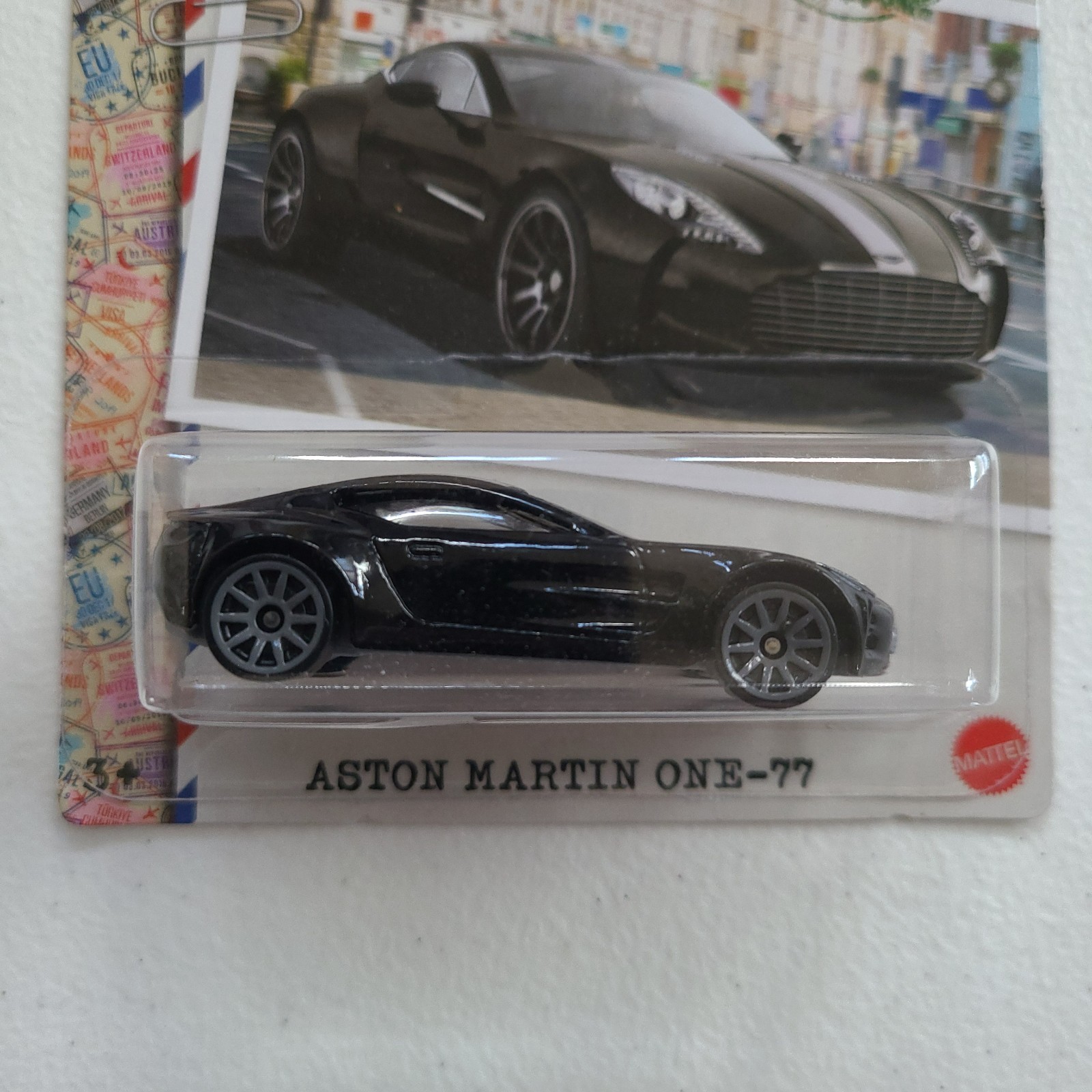 2022 Hot Wheels United Kingdom Aston Martin One-77, Black 3/5