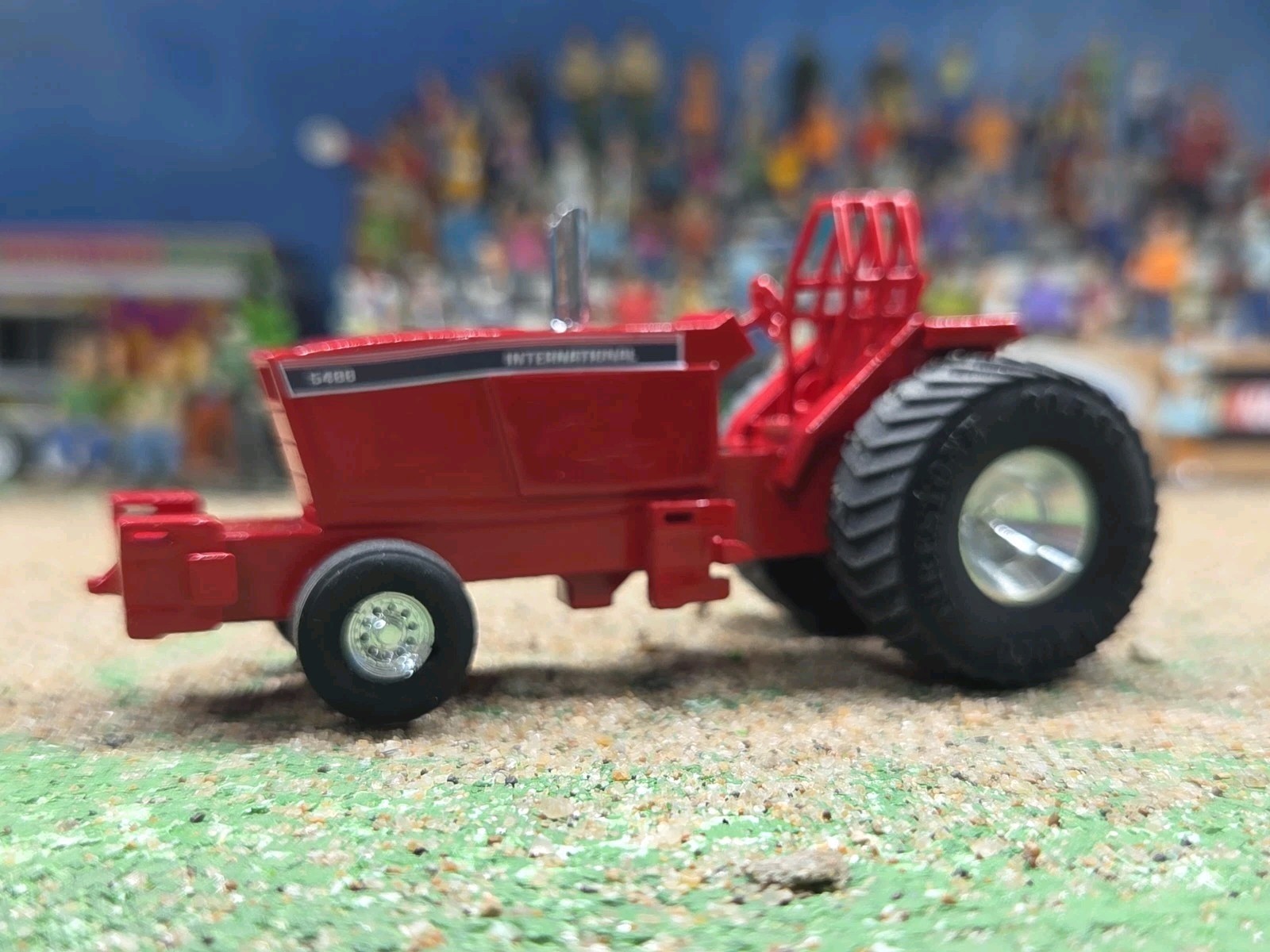 CASE IH International1:64 CUSTOM built TRACTOR pulling PULLER HOT ROD ertl Farm