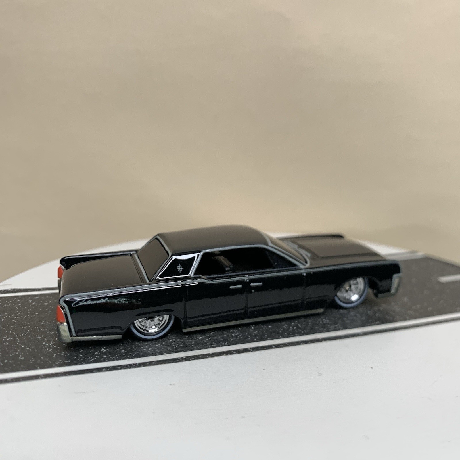 Hot Wheels Premium Pop Culture The Matrix 1964 Lincoln Continental Black 1:64 NM
