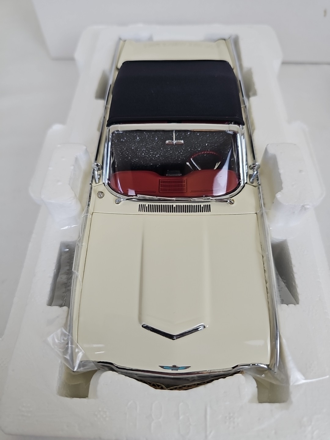 Vintage Danbury Mint 1962 Ford Thunderbird 1:24 Diecast, Removable Top