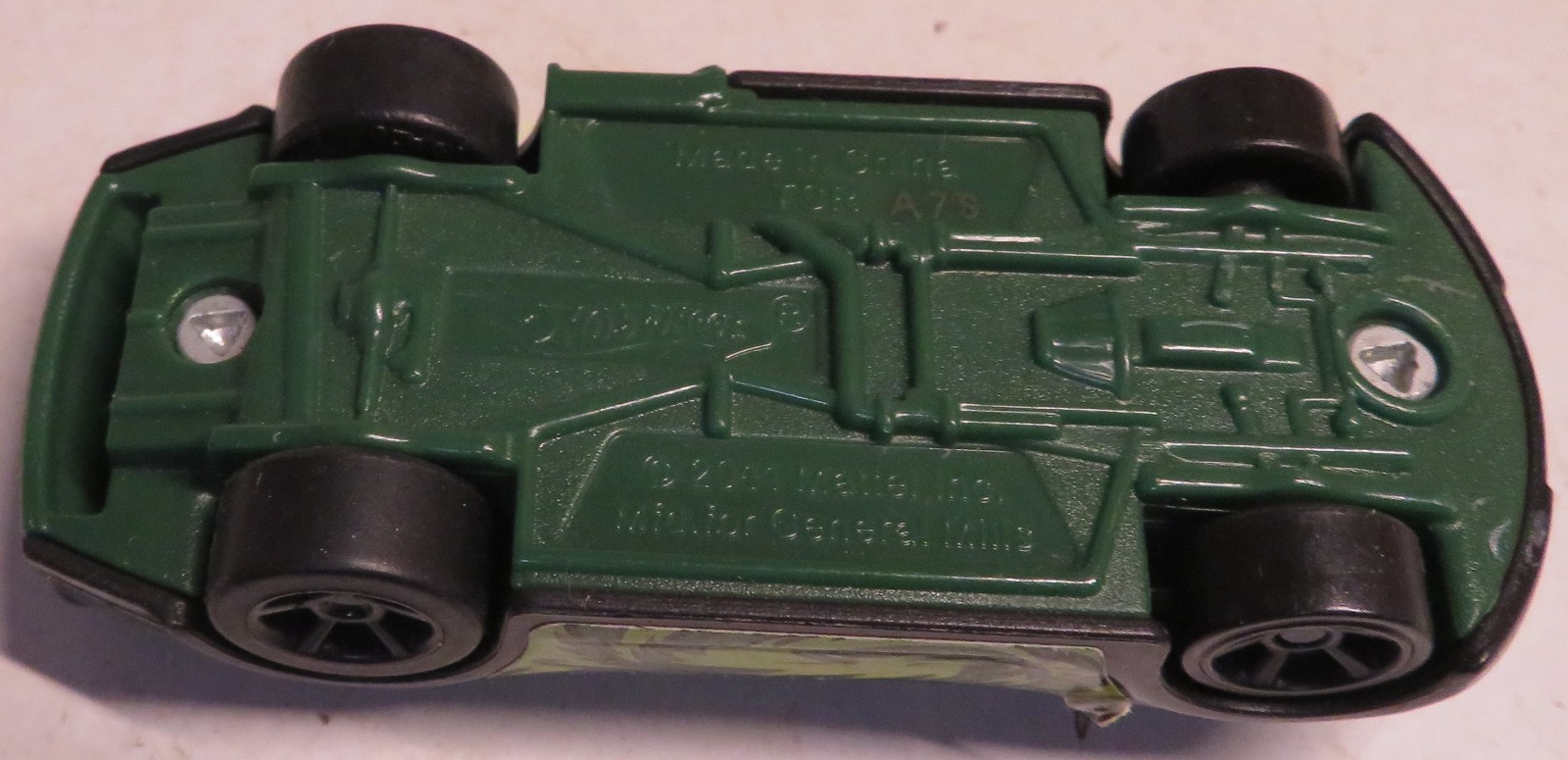 Hot Wheels Mattel General Mills Black Green Pullback Action Plastic Car 2011 GUC