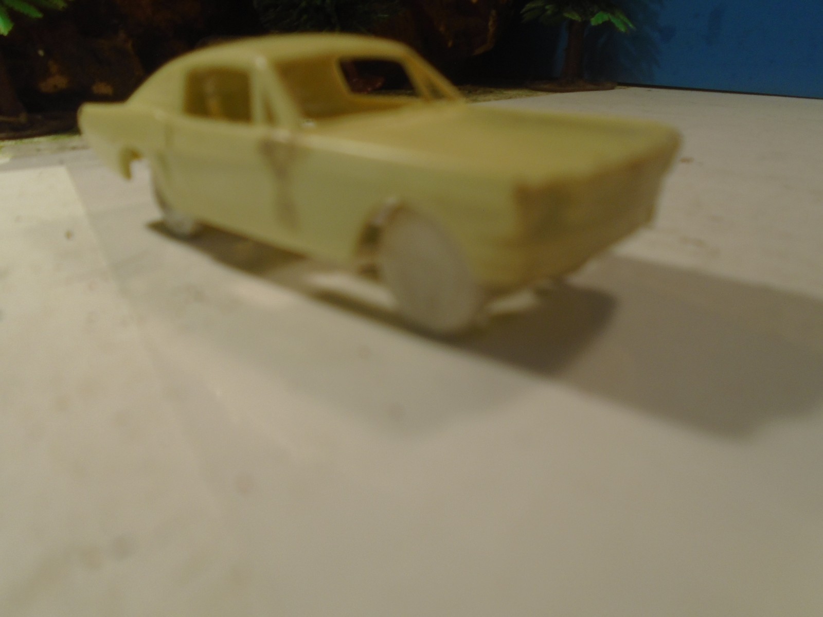 F & F MOLD & DIE WIOK PLASTIC 1/64 SCAKE PLASTIC1966 MUSTANG FASTBACK 1-185-1