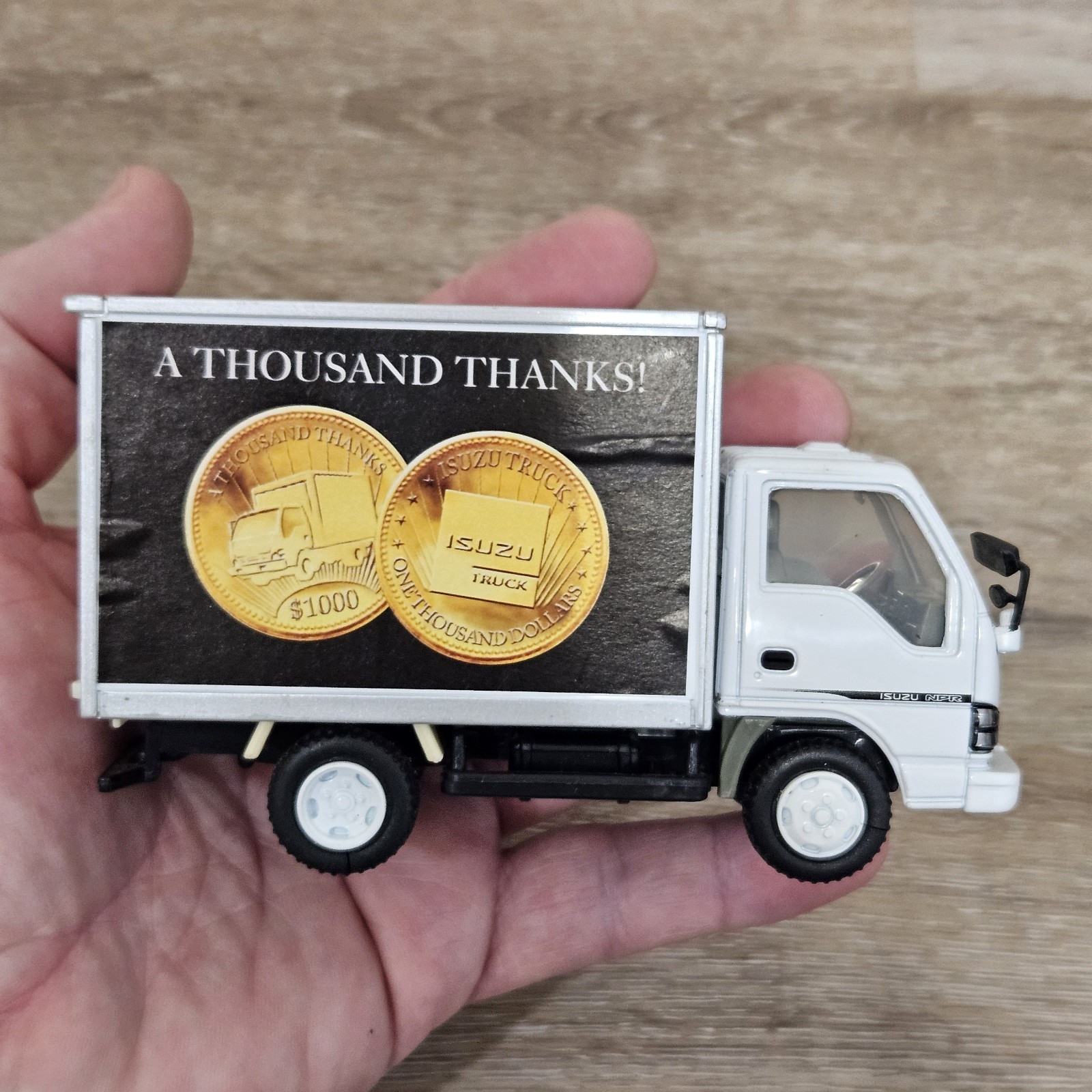 M-Tech Isuzu Elf NPR A Thousand Thanks Dealer Promo Truck 1:43 Japan