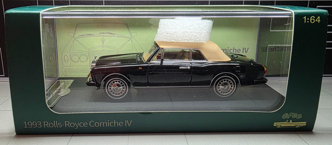 GFCC 1:64 1993 Rolls Royce Corniche IV Black/Tan STUNNING!