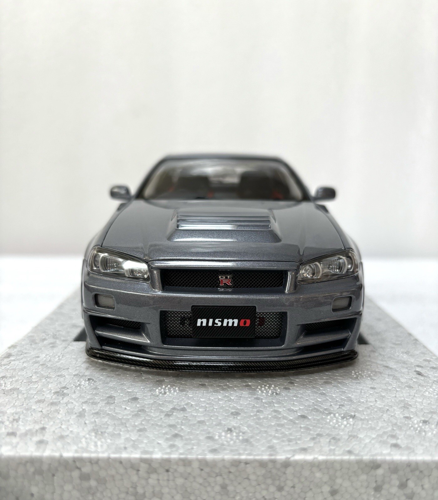 1/18 MotorHelix Nissan Skyline R34 GT-R Nismo Z-tune Gun Metallic Gray Diecast