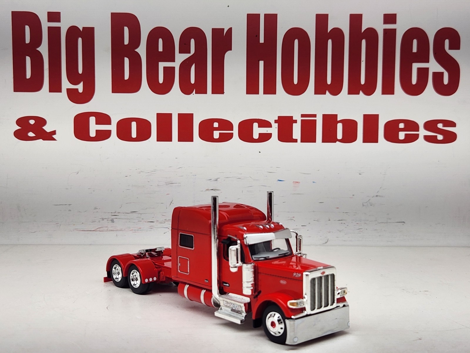1/64 New DCP Red 589 Peterbilt 70″ Midroof Sleeper Blackjack